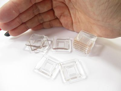 10 Empty Square Plate Acrylic Plastic Dollhouse Miniatures Supply 2cm 9408