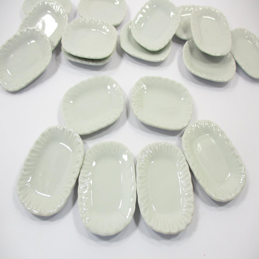 37x50mm of 6 Rectangle Plate Dish Dollhouse Miniature Ceramic Kitchenware 1:6 10683