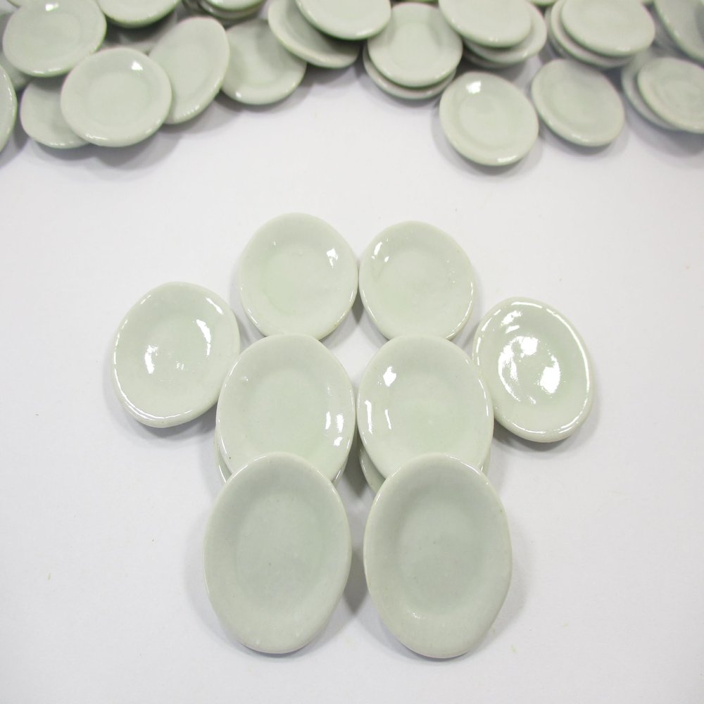 10x25 mm White Round Plate Dish Ceramic Kitchenware Dollhouse Miniature 10851