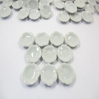 10x20mm Mini White Scallop Plate Dish Dollhouse Miniatures Ceramic Supply 10823