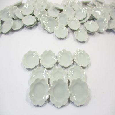 10x18mm Mini White Scallop Plate Dish Dollhouse Miniature Kitchen Ceramic 10836