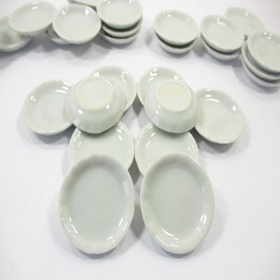 10x35mm White Round Plate Dish Ceramic Kitchenware Accessory Dollhouse Miniature 10845