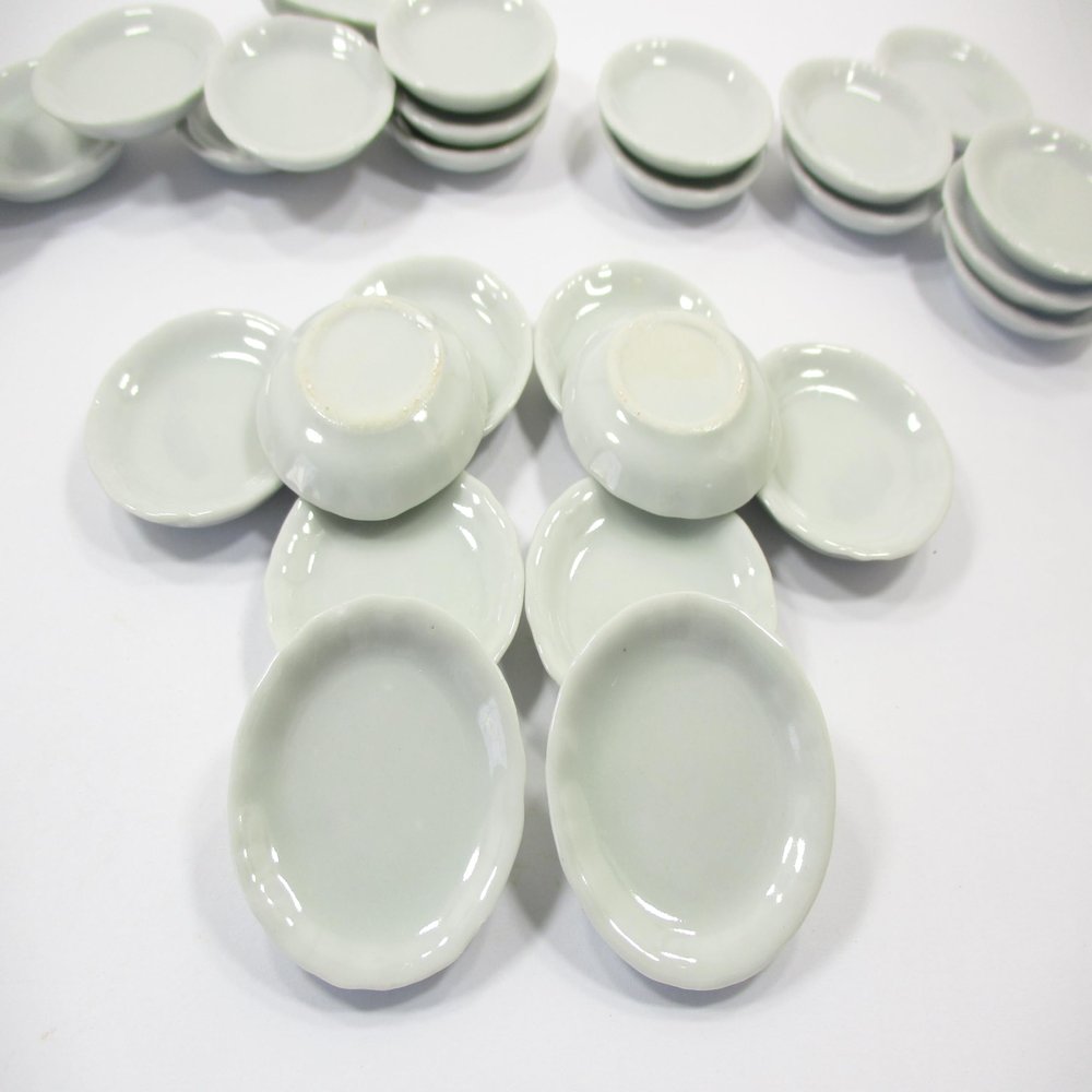 10x35mm White Round Plate Dish Ceramic Kitchenware Accessory Dollhouse Miniature 10845