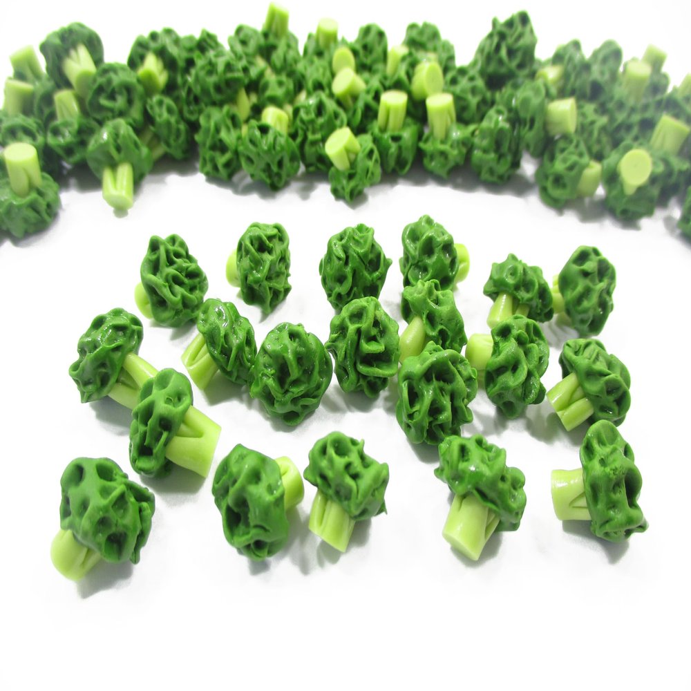 100 Broccoli Vegetable Dollhouse Miniature Food Wholesale Supply Charms 4076