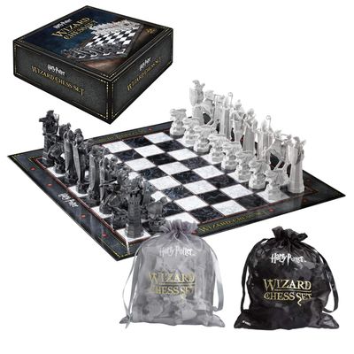 The Noble Collection Harry Potter Wizard Chess Set